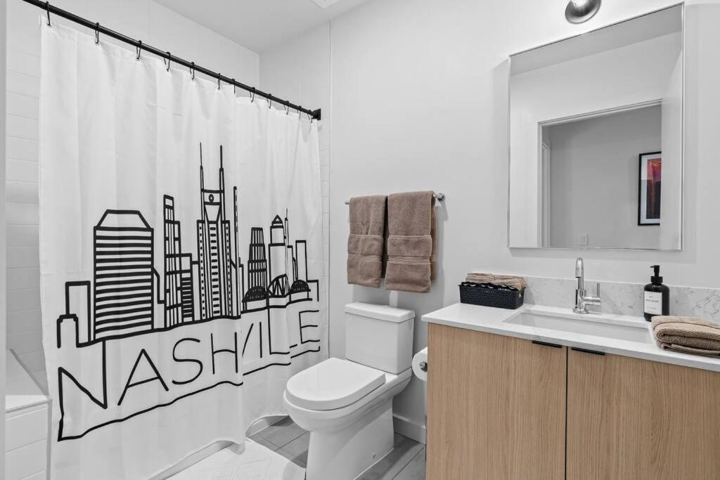 Апартаменты Skyline View, Pool, Gym, Balcony'S, Walk To Bway! Нэшвилл Экстерьер фото